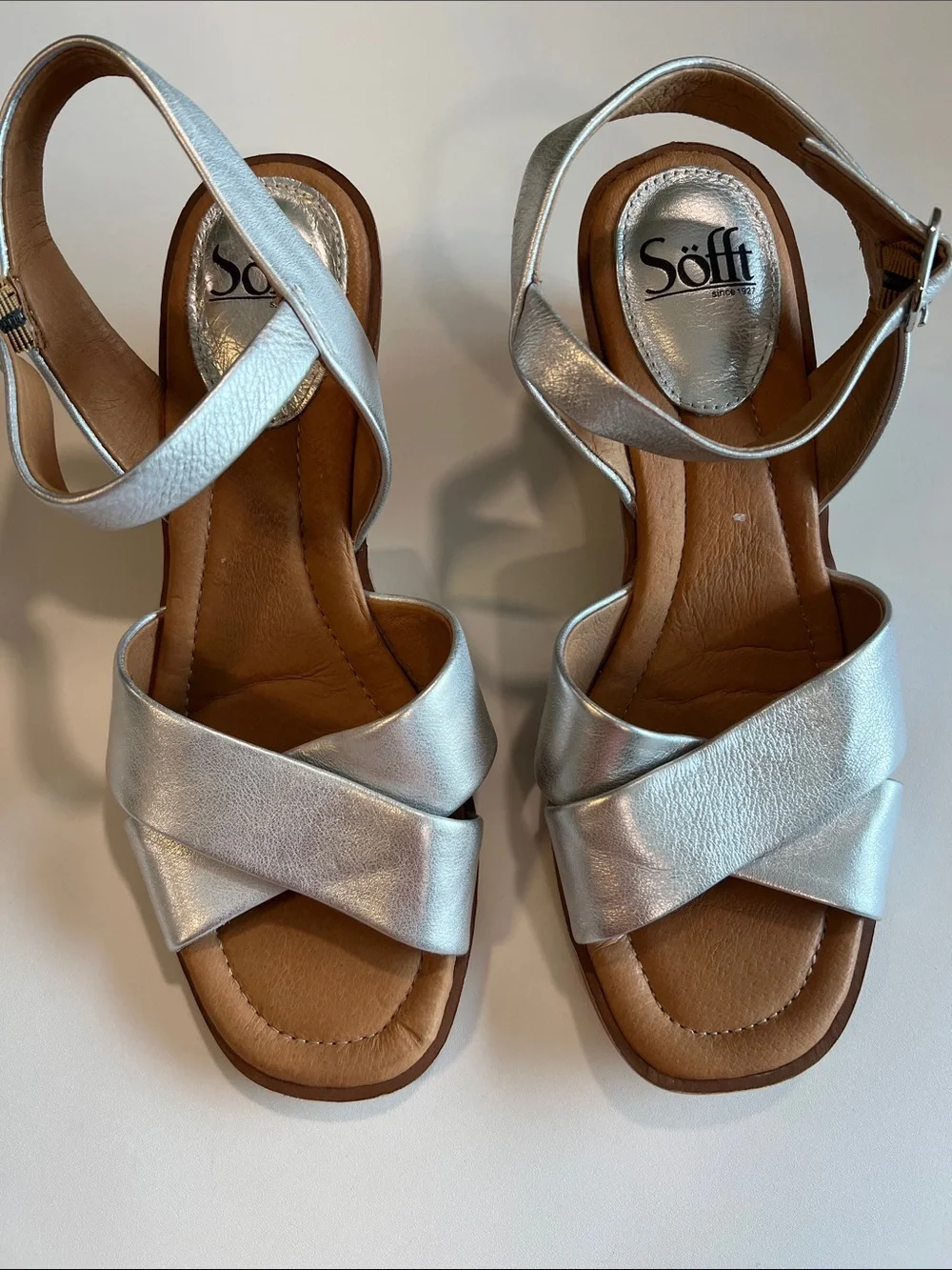Sofft - 9, Silver Leather Strappy Wedge Sandals